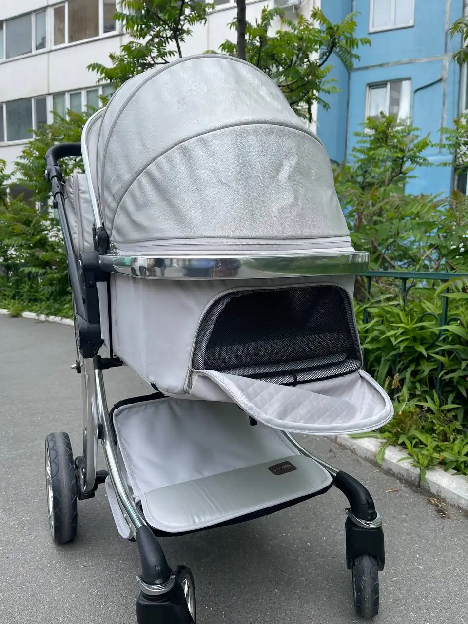 Коляска прогулочная Luxmom светло-серый 2в1 - Коляски (Товары для детей) в Владивосток