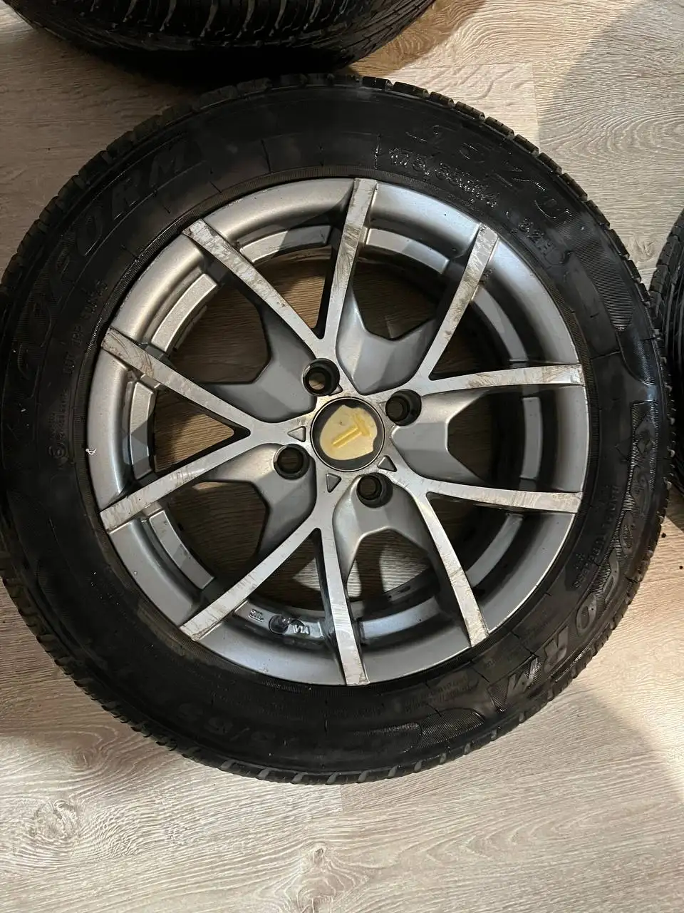 Продам комплект колес 175/65R14 Goform 2023 - Диски и шины (Авто) в Владивосток
