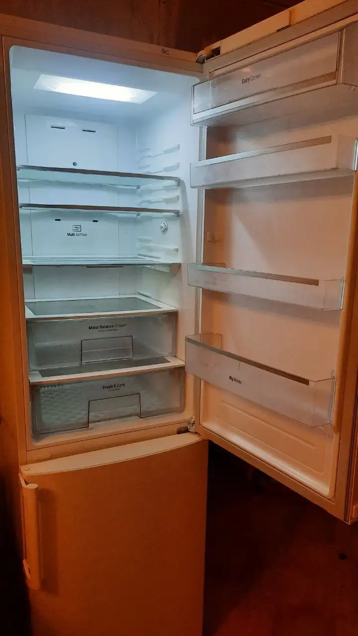 Продам холодильник б/у - Для дома и дачи в Владивосток