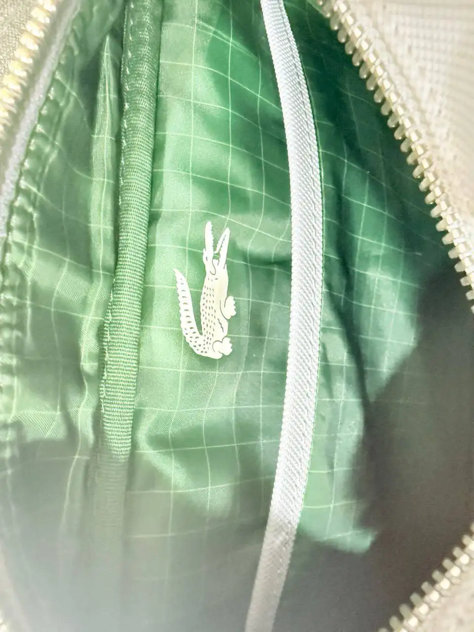 Оригинальная сумка Lacoste Paris - Аксессуары (Барахолка) в Владивосток