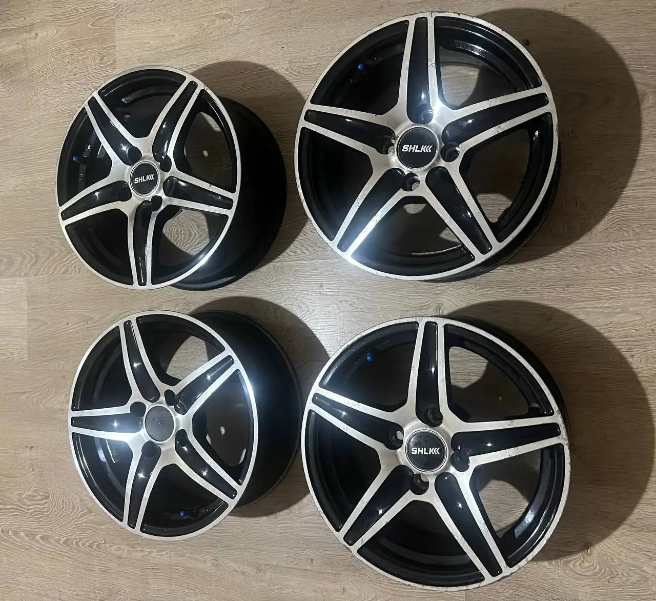 Продам литье R15 4x100 6J ET35 - Диски (Авто) в Владивосток