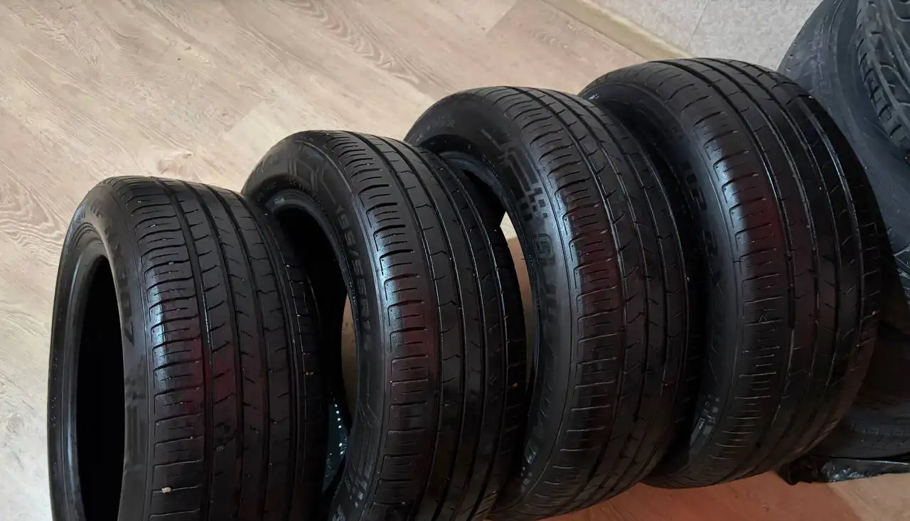 Продам комплект летних шин Joyroad - Шины (Авто) в Владивосток