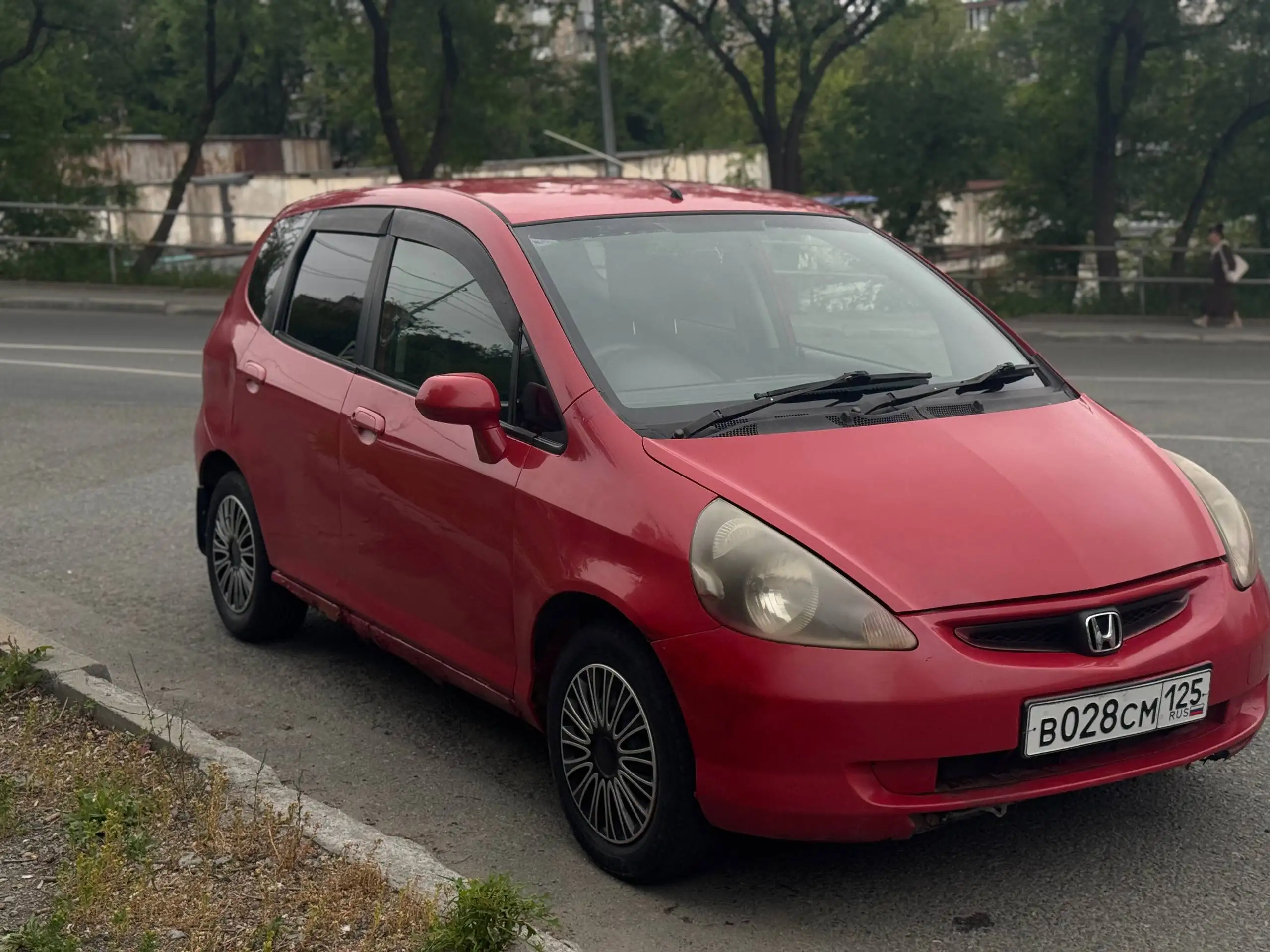 Honda Fit 2001 - Авто в Владивосток