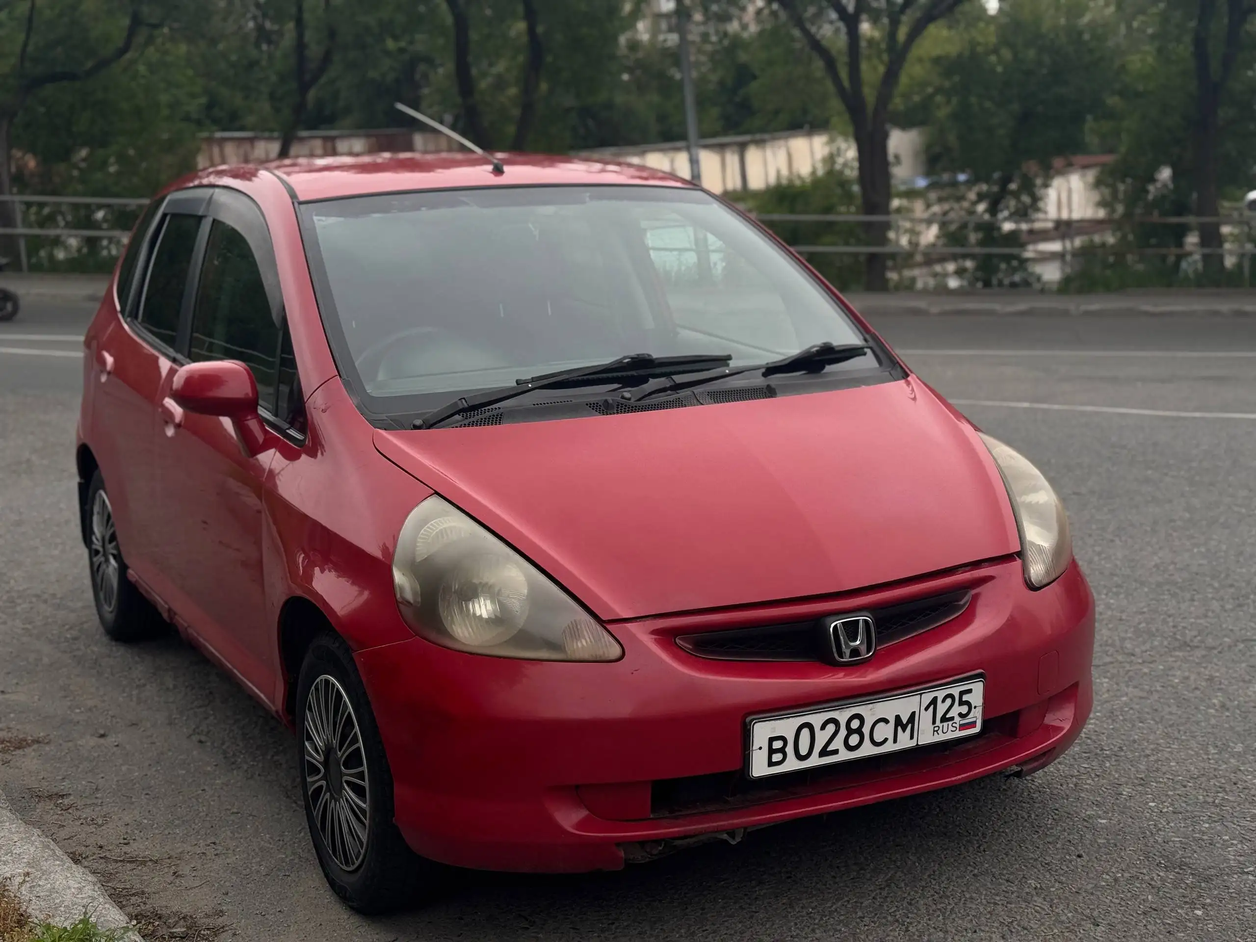 Honda Fit 2001 - Авто в Владивосток