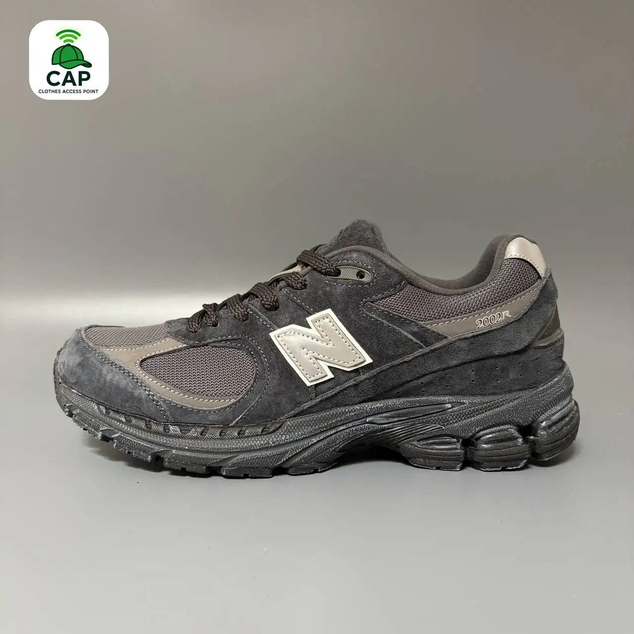 Кроссовки New Balance 2002R тёмно-серые - Обувь (Одежда) в Владивосток