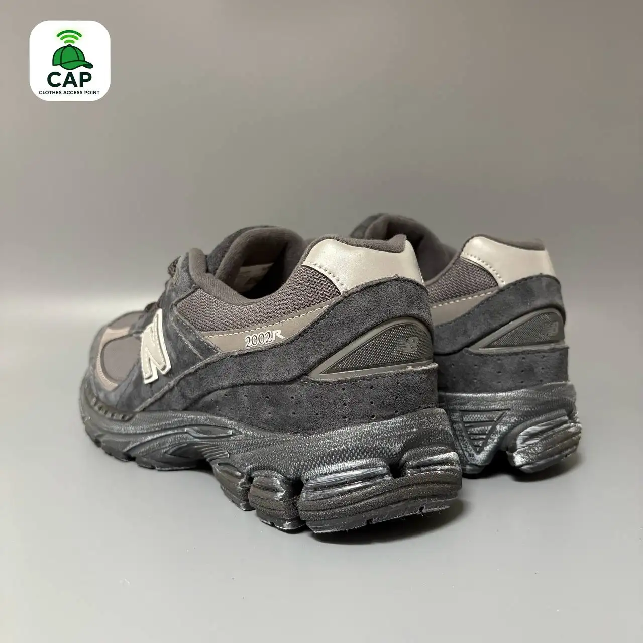 Кроссовки New Balance 2002R тёмно-серые - Обувь (Одежда) в Владивосток