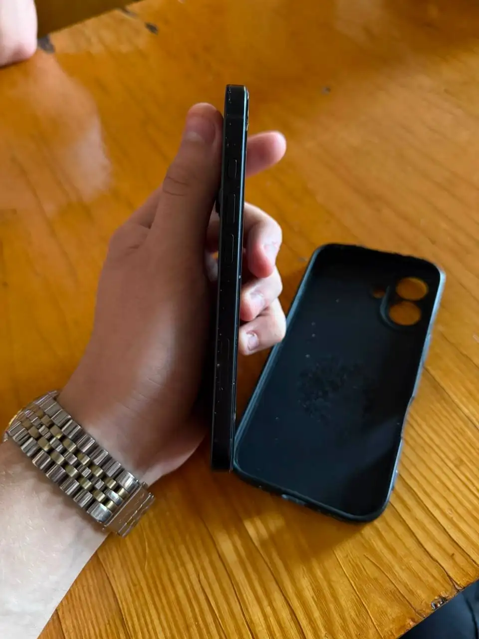 iPhone 16 128 ГБ - Смартфоны и гаджеты (Электроника) в Владивосток