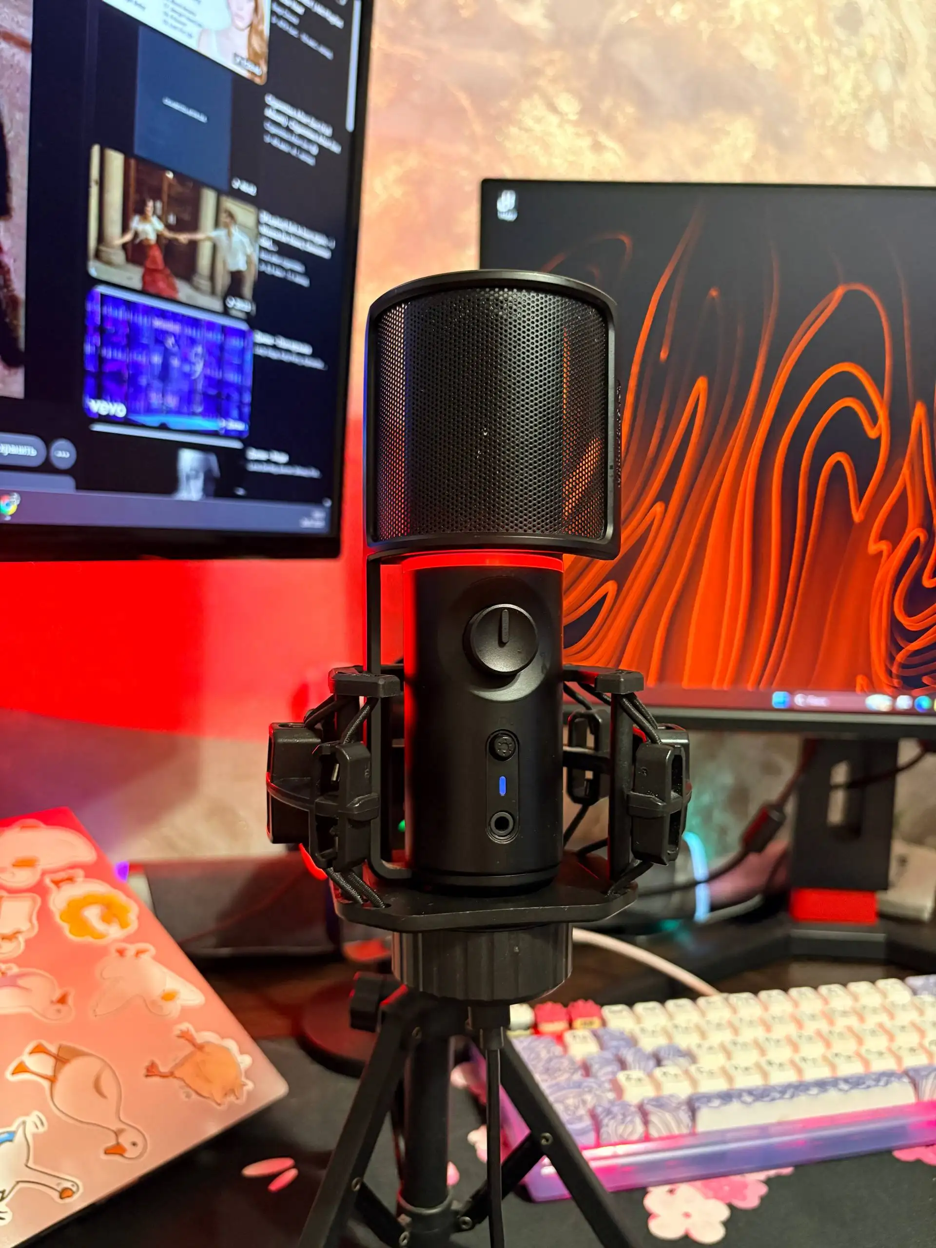 Продам 2 микрофона: Maono DM30 и Streampfly MIC Tripad - Электроника в Владивосток