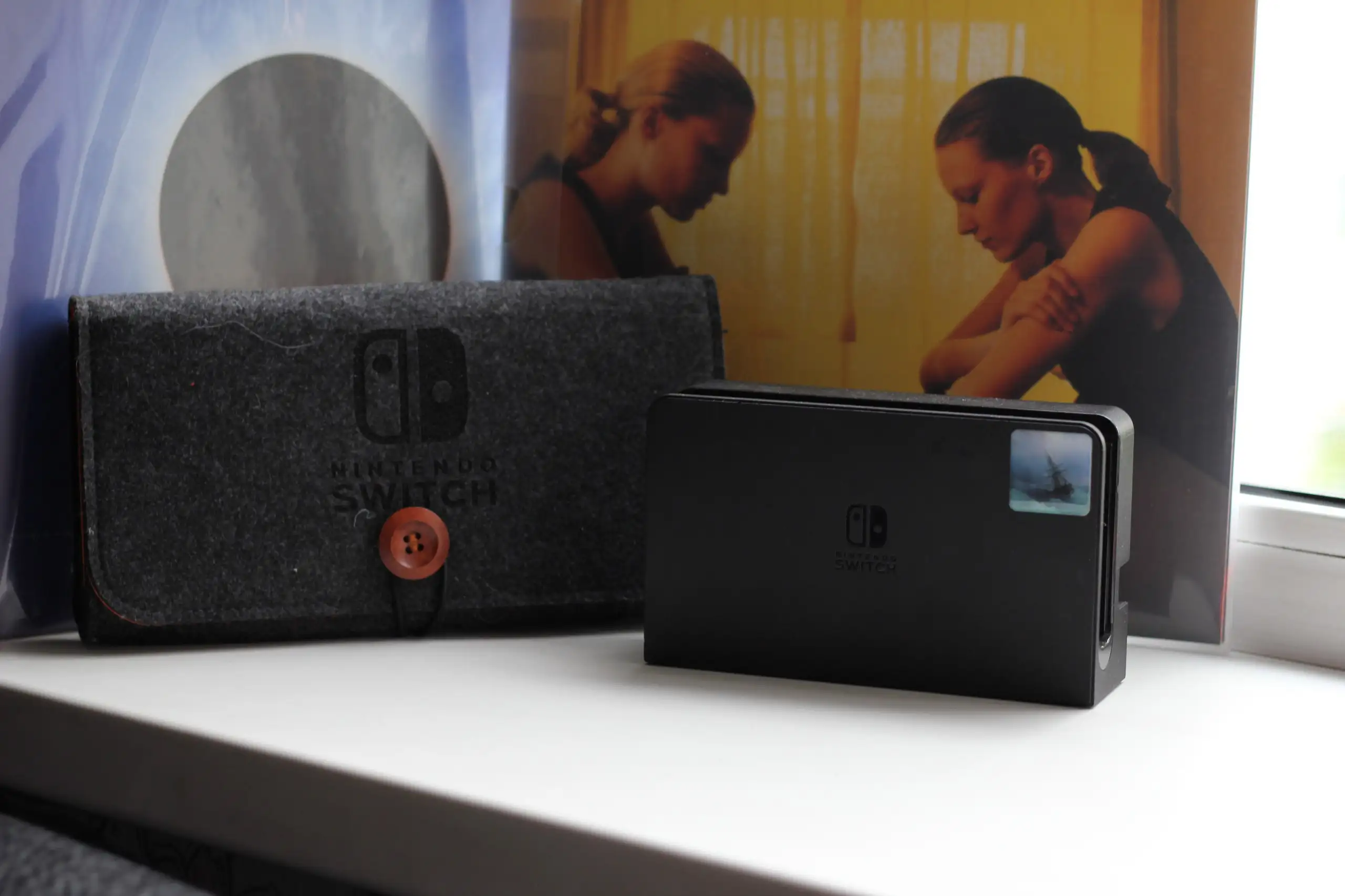 Nintendo Switch Oled чипованая 256 ГБ - Игровые приставки (Электроника) в Владивосток