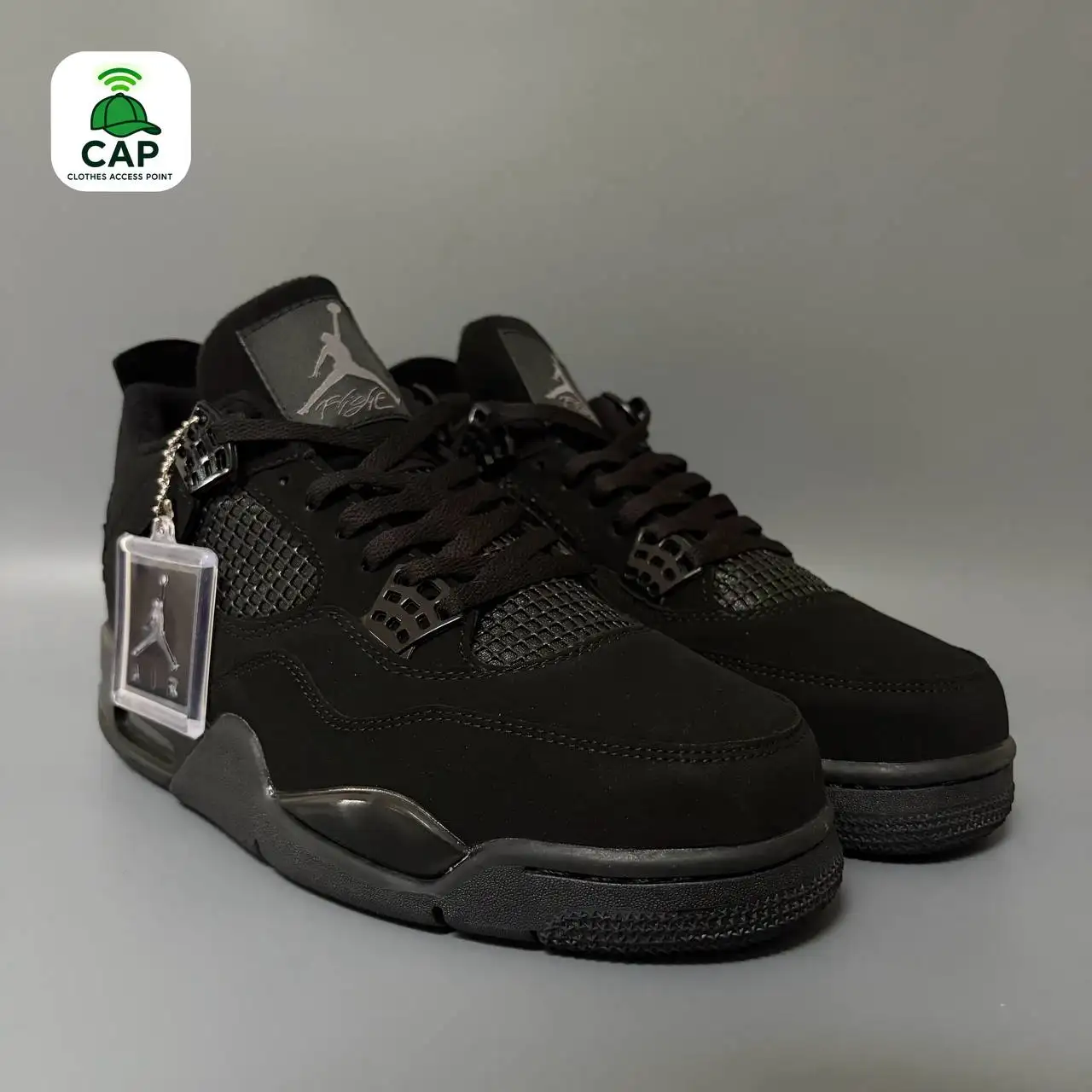 Кроссовки Jordan 4 черные — продажа во Владивостоке - Обувь (Одежда) в Владивосток