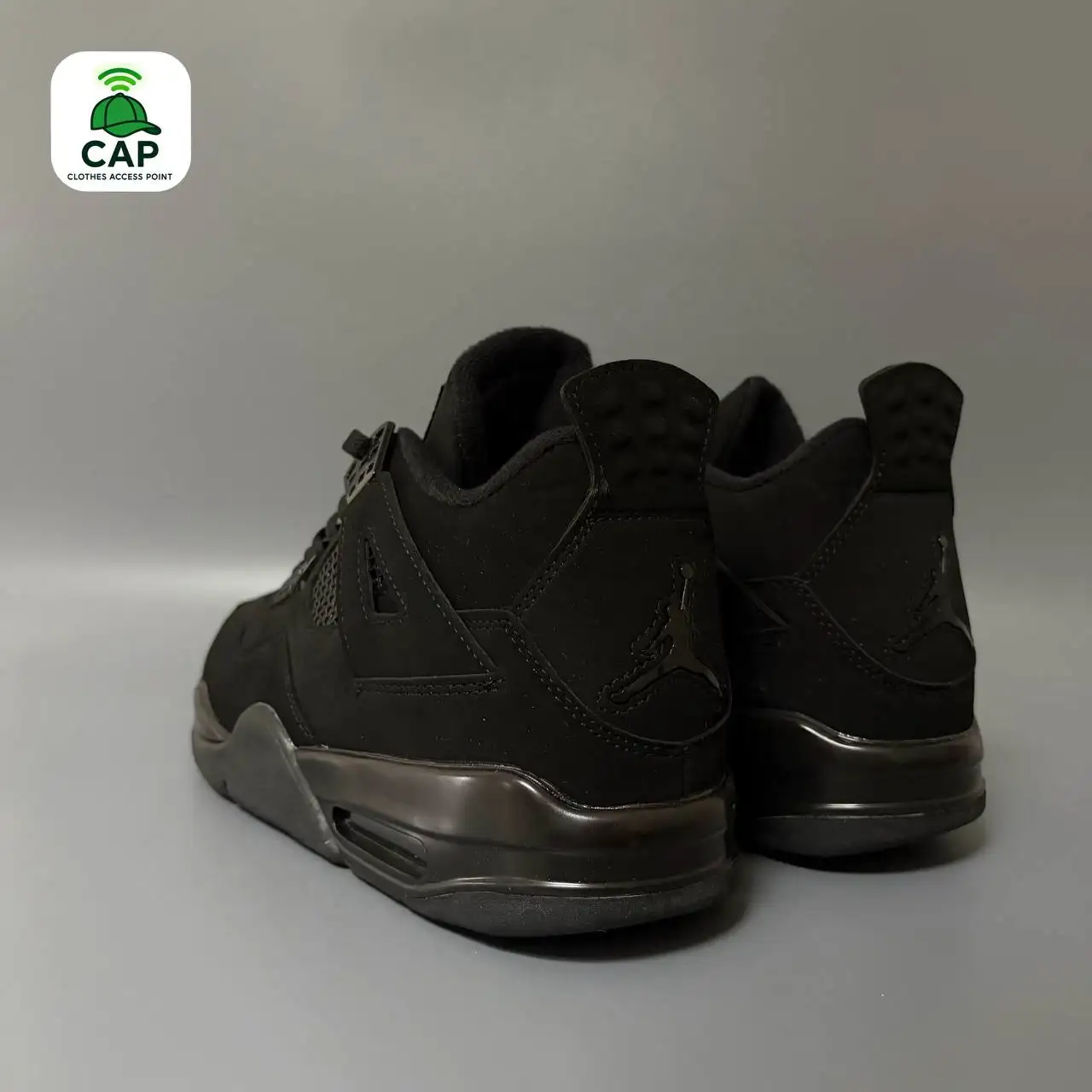 Кроссовки Jordan 4 черные — продажа во Владивостоке - Обувь (Одежда) в Владивосток