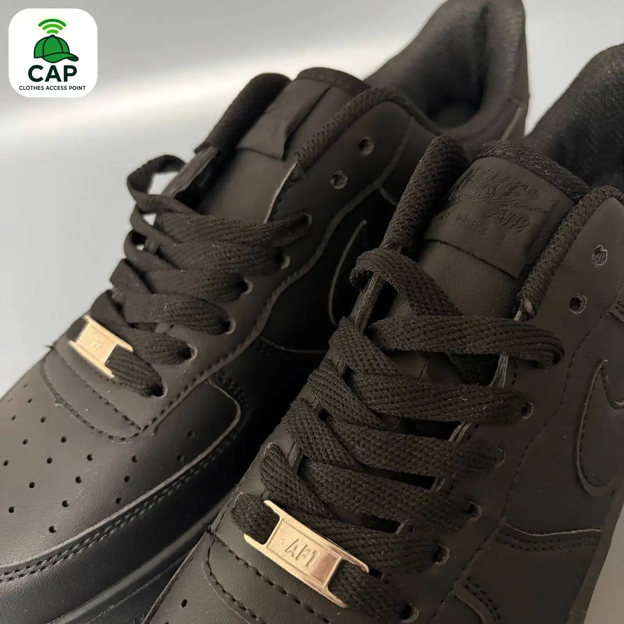 Кроссовки Nike Air Force 1 черные - Кроссовки и спортивная обувь (Одежда) в Владивосток