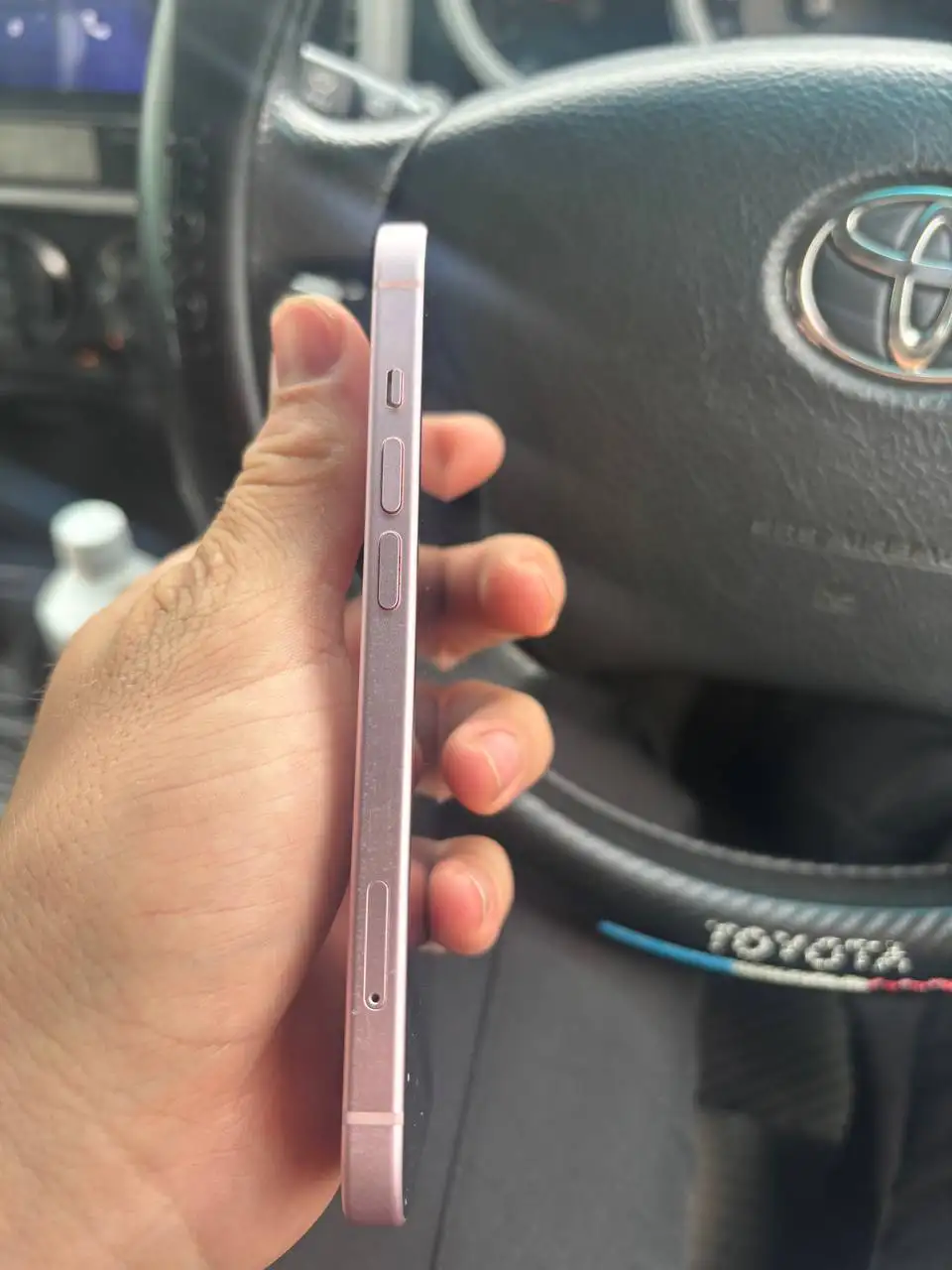iPhone 15 розовый 128GB - Мобильные телефоны (Электроника) в Владивосток