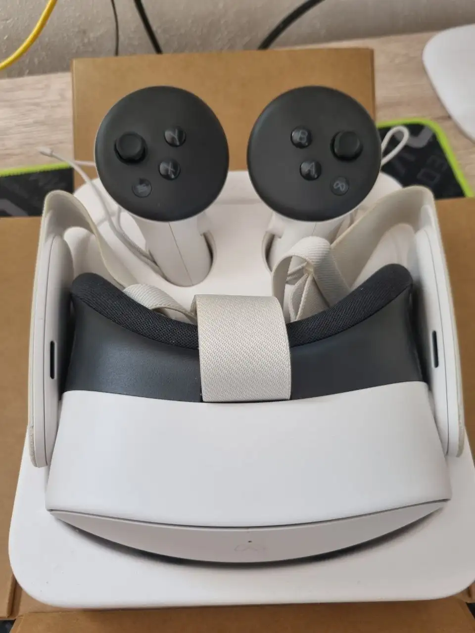 Продам VR-шлем Meta Quest 3S 128GB - VR-шлемы (Электроника) в Владивосток