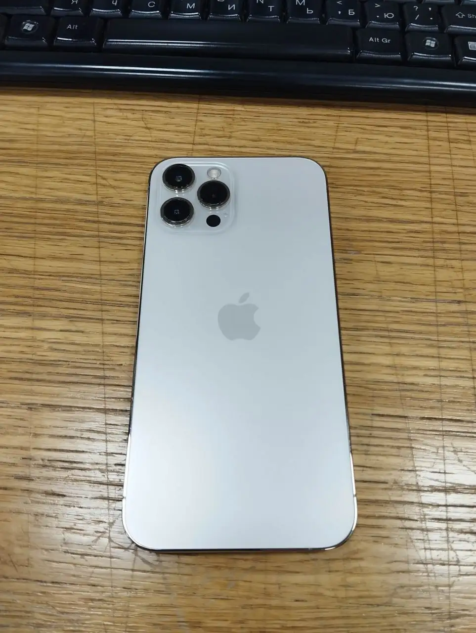 Iphone 12 Pro Max - Телефоны (Электроника) в Владивосток