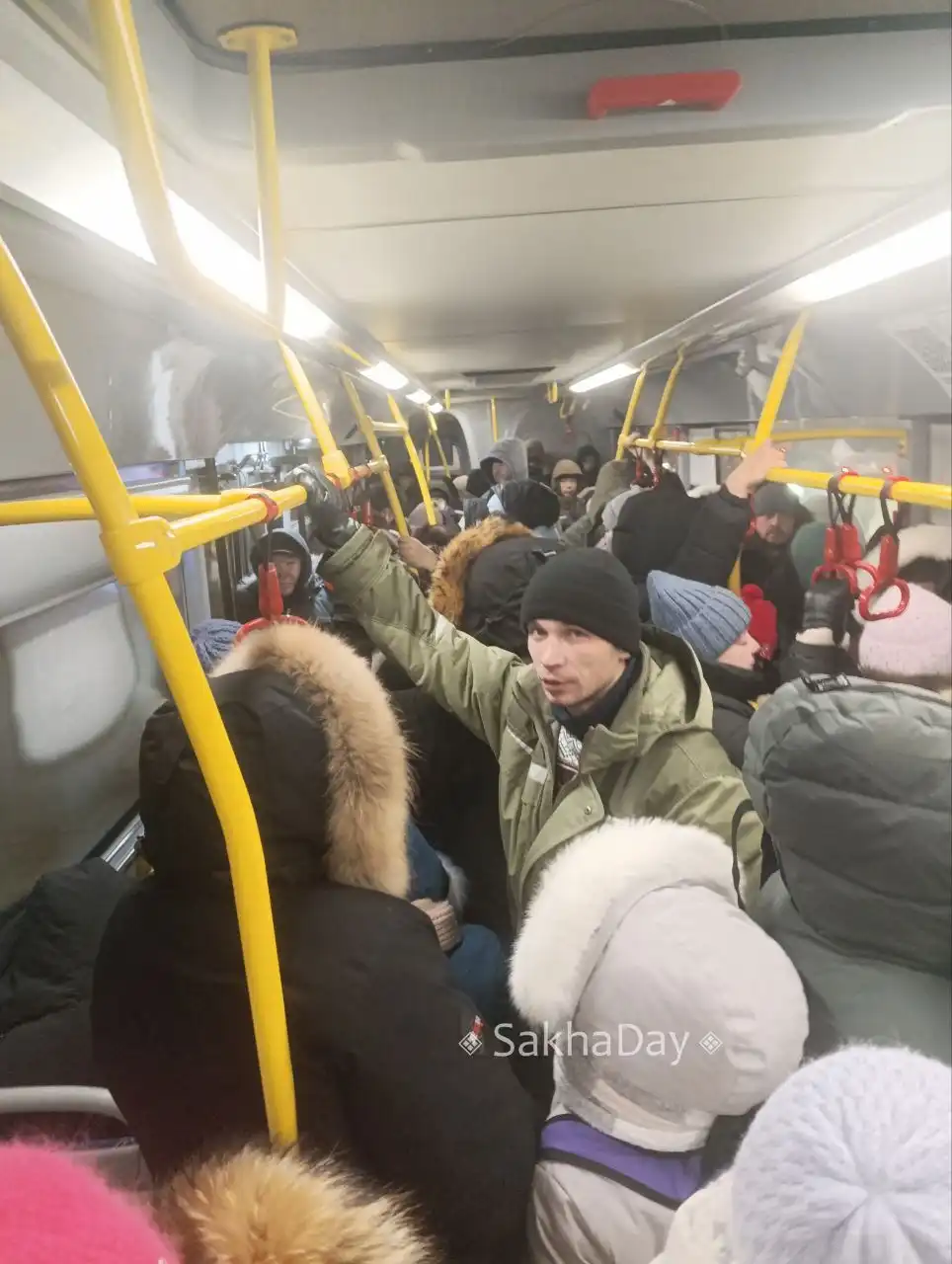 Маршрут 102 переполнен