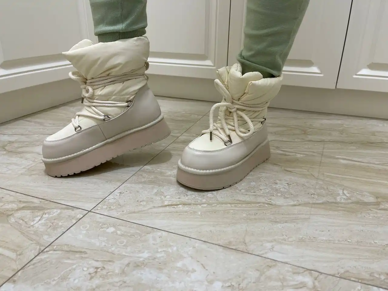 Женские луноходы на меху