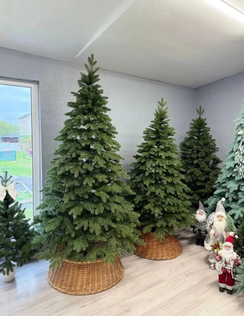 Распродажа ёлок — последний шанс забрать праздник домой