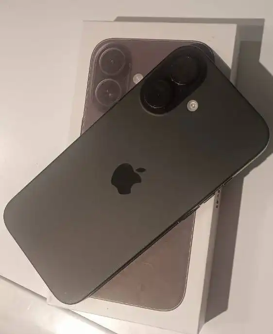 Продажа iPhone 16 256GB в идеальном состоянии