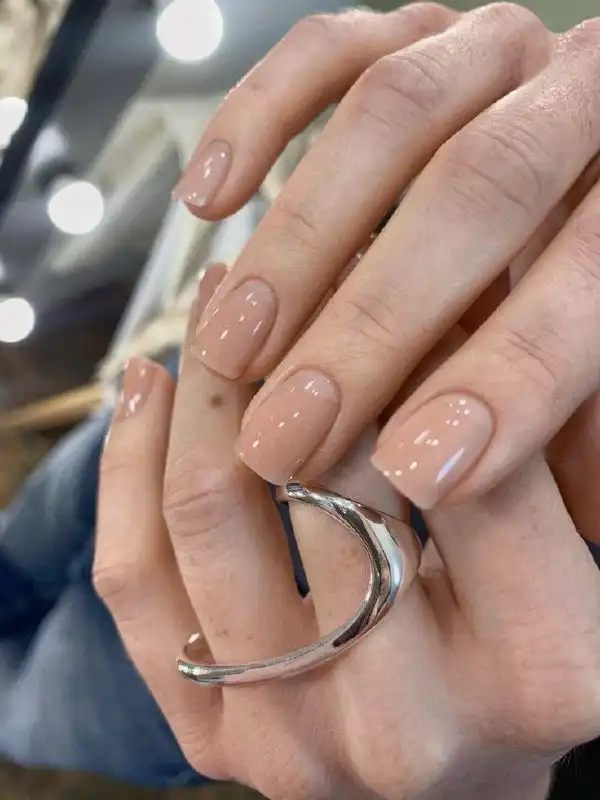 Маникюр в Мытищах