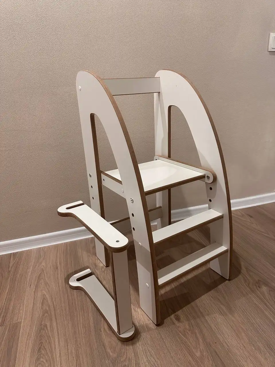 Башня помощника в состоянии новой