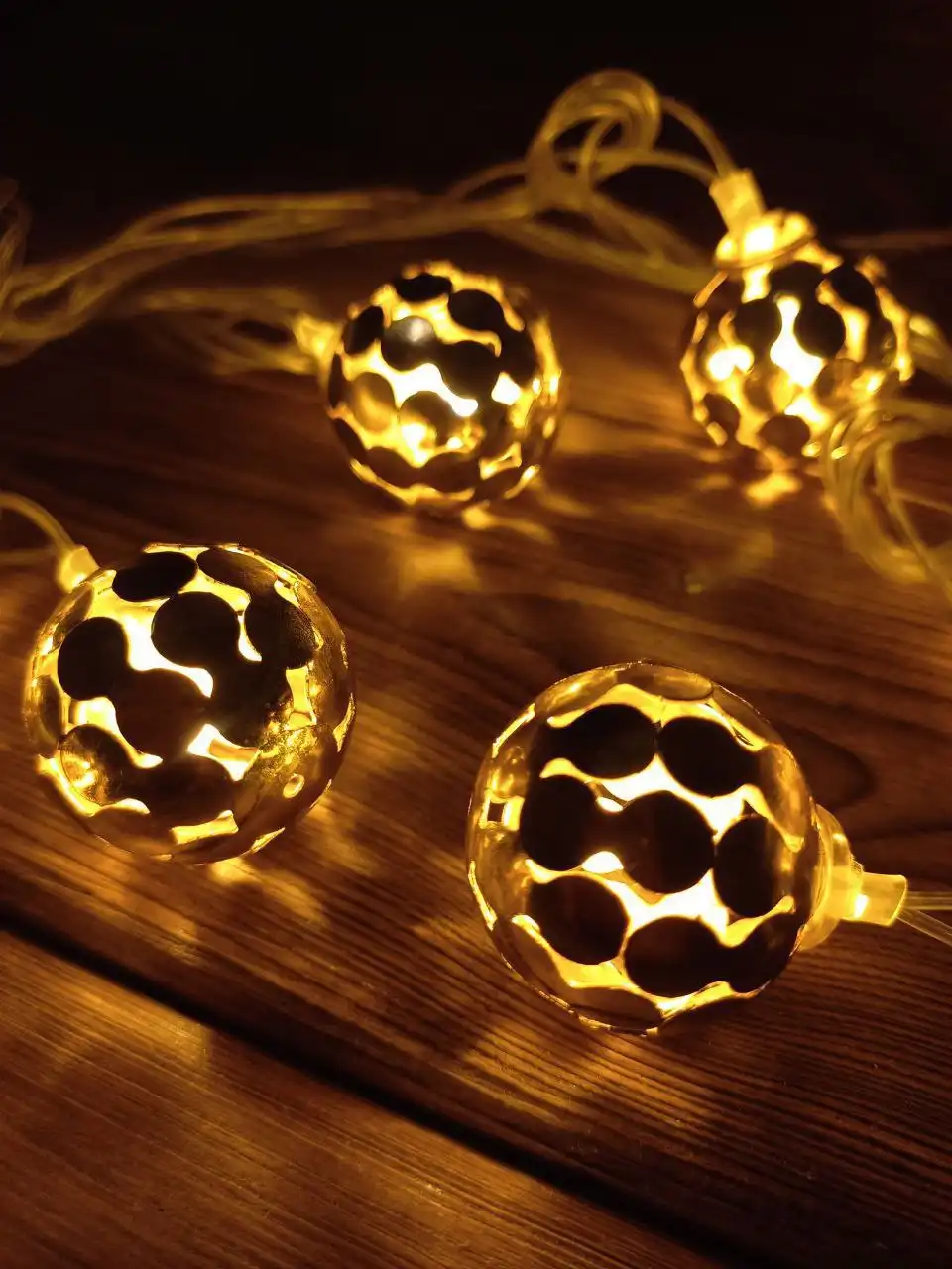 Новогодние гирлянды металлические с теплым светом