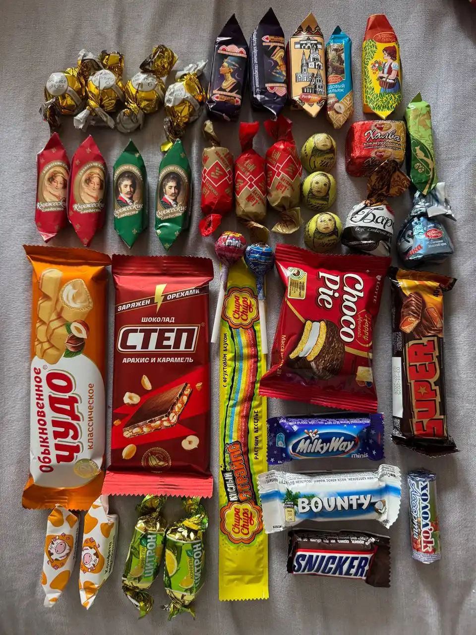 Новогодний сладкий подарок с игрушкой или рюкзачком