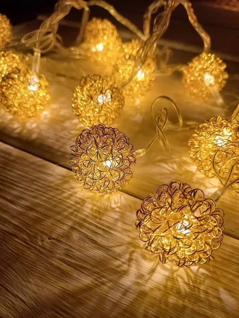 Гирлянда светодиодная с декором - частное объявление в Мытищи