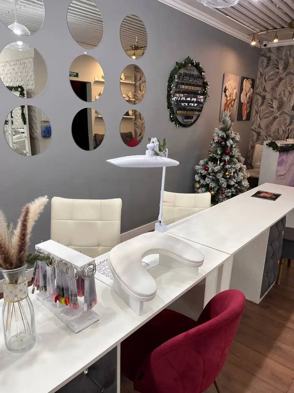 Аренда рабочего места мастера маникюра