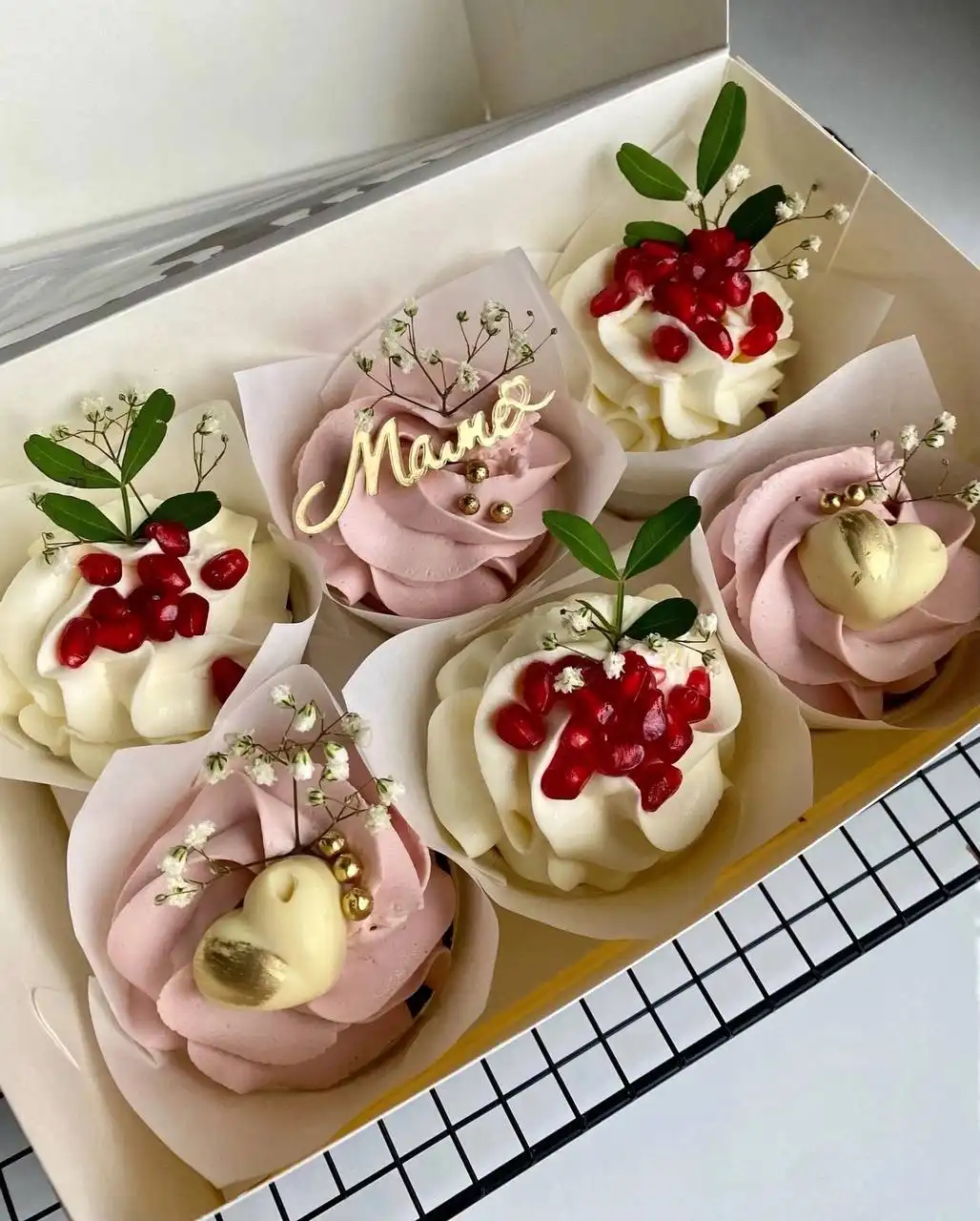 Украшение праздника вкусными десертами