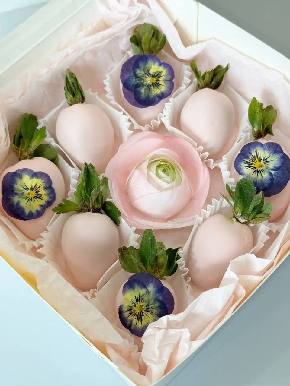 Клубника в шоколаде и десерты с доставкой в Мытищах