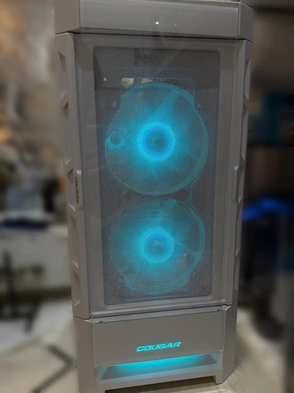 Продажа компьютерного кресла, стола-книжки и игрового компьютера - Барахолка в Мытищи