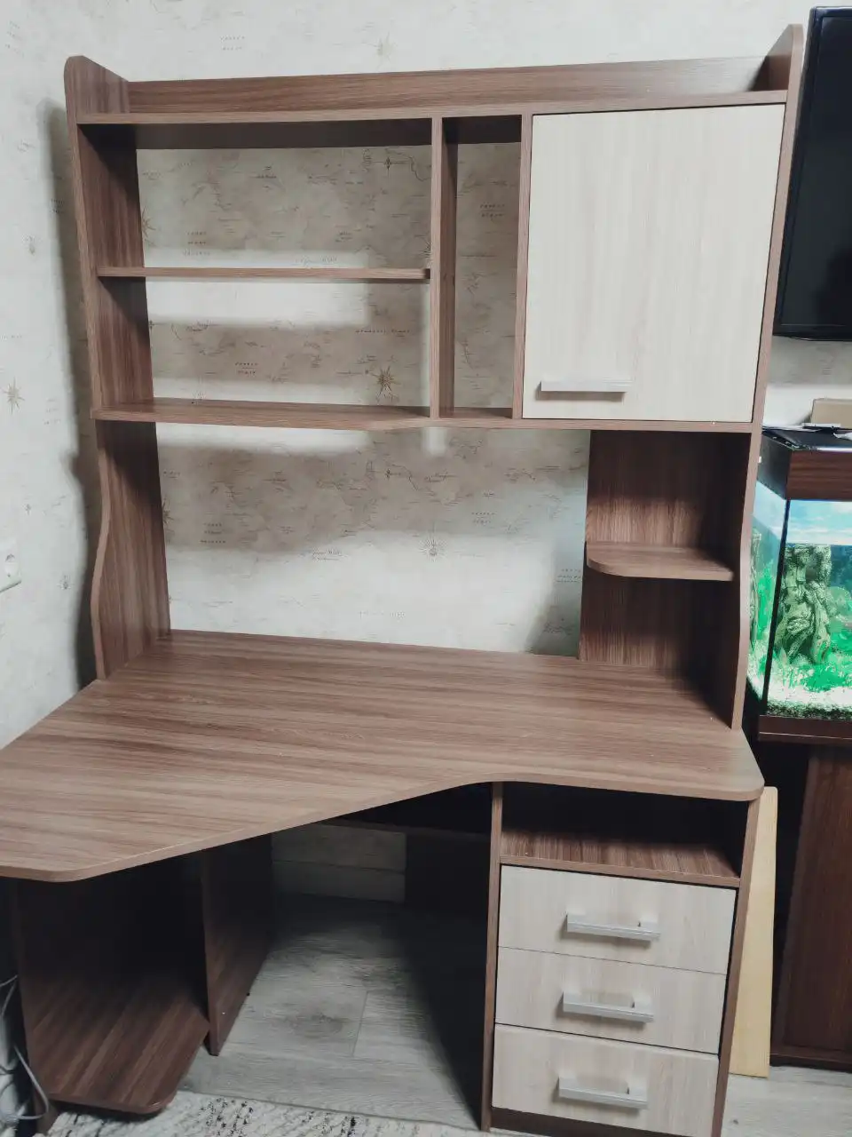 Компьютерный стол - Мебель (Для дома и дачи) в Мытищи