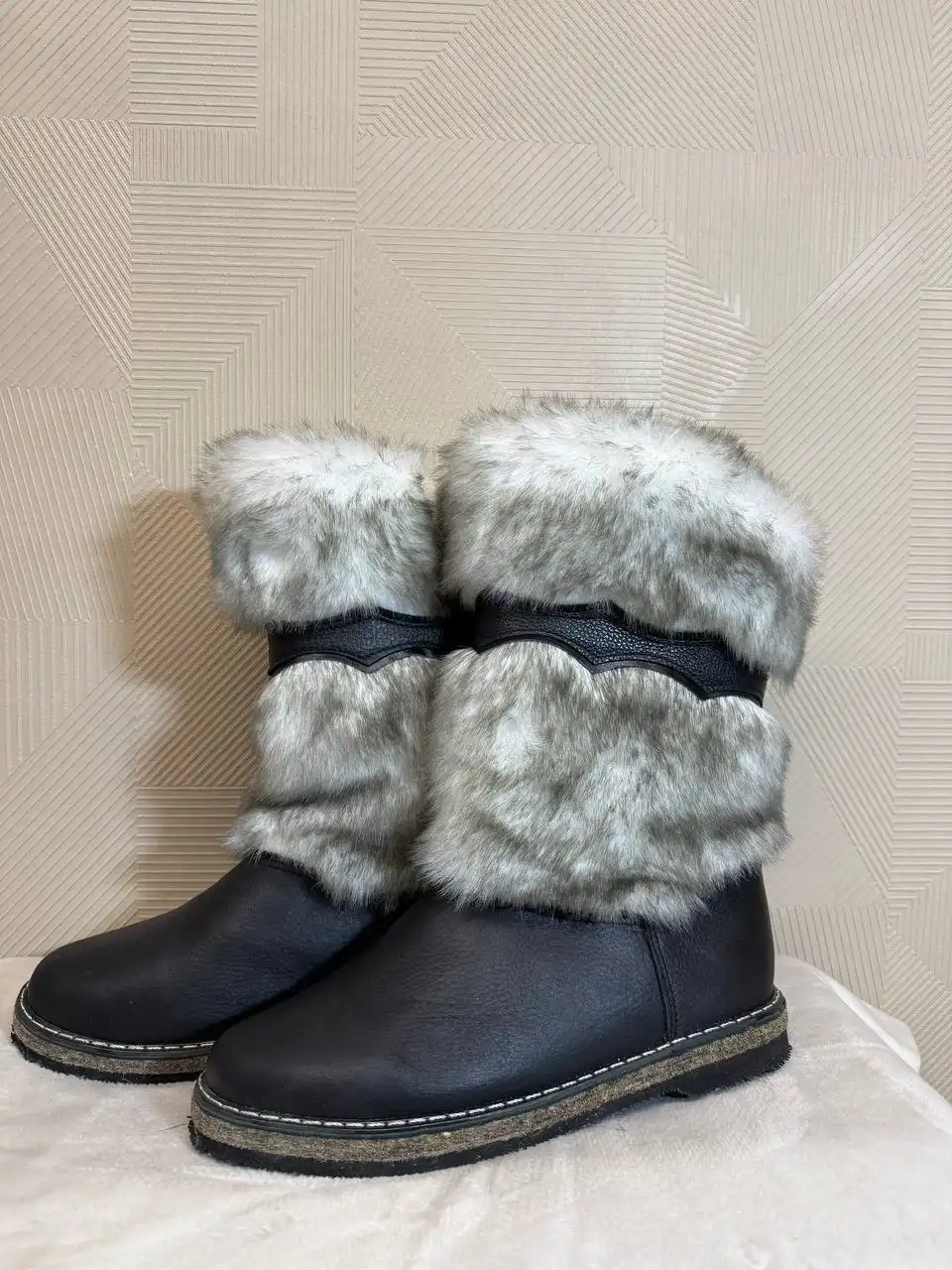 Продажа натуральных унтов - Обувь (Одежда) в Мытищи