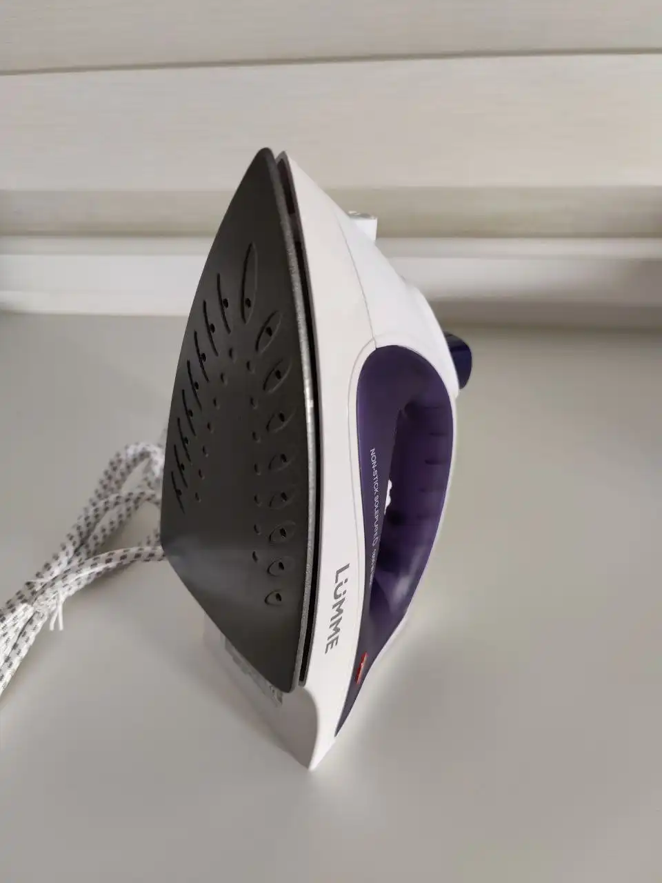 Продам новый утюг в коробке - Бытовая техника (Для дома и дачи) в Королев