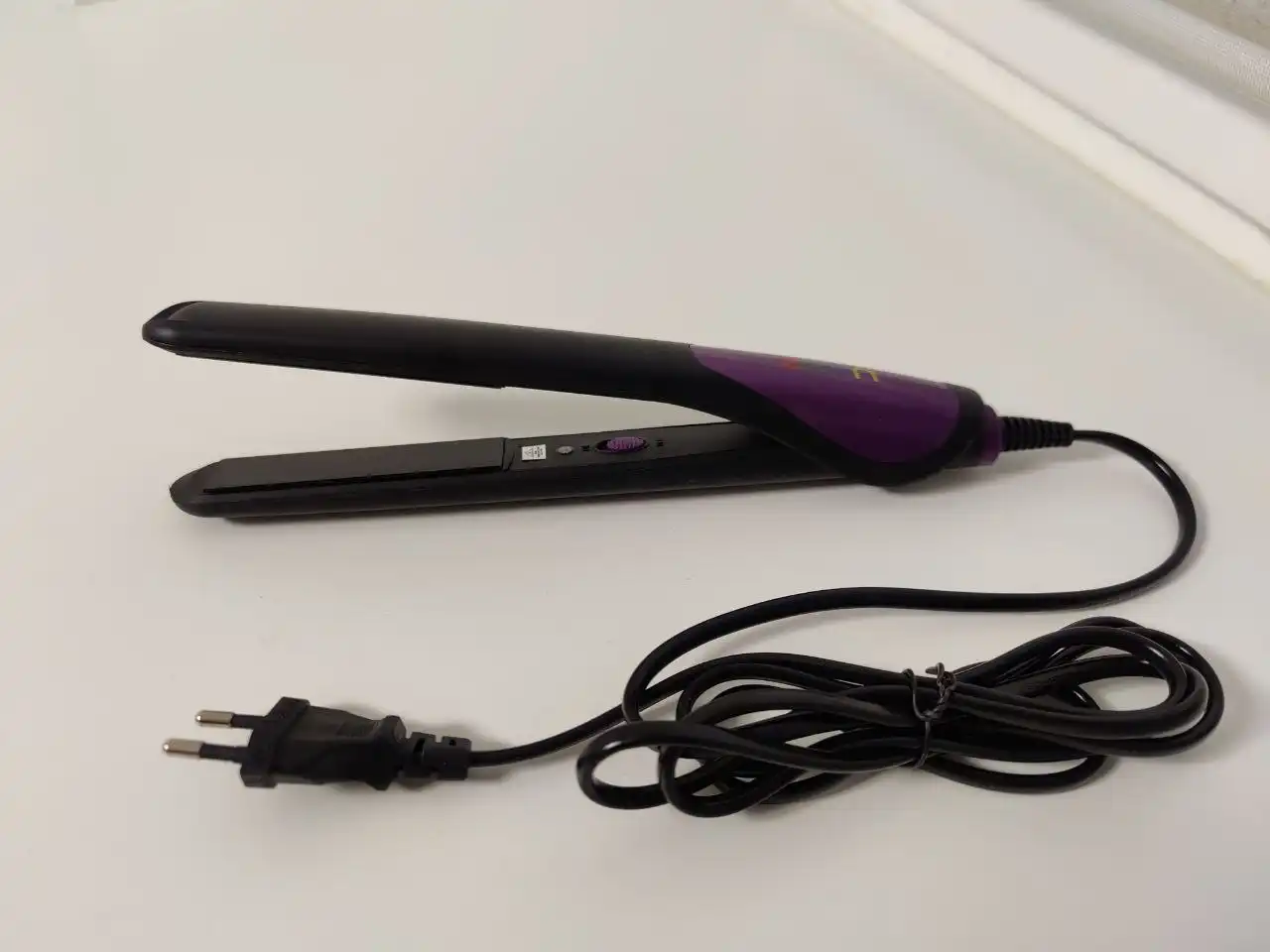 Утюжок для волос новый в коробке - Красота и здоровье (Барахолка) в Королев