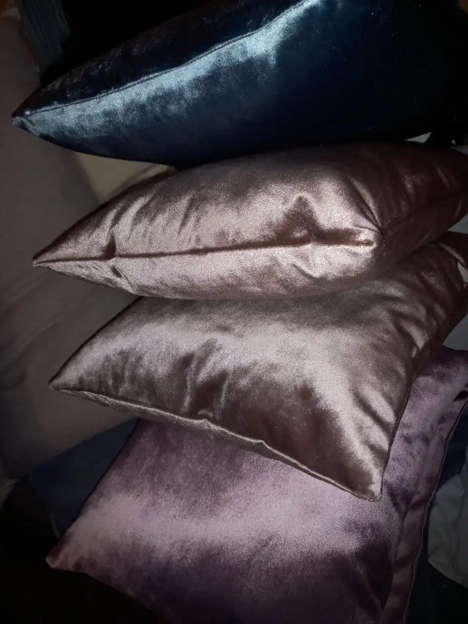 Подушка люкс 45×45 см и наволочки - Текстиль (Барахолка) в Мытищи