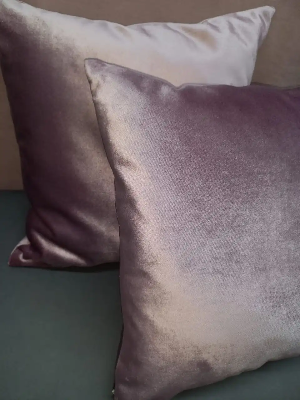 Подушка люкс 45×45 см и наволочки - Текстиль (Барахолка) в Мытищи