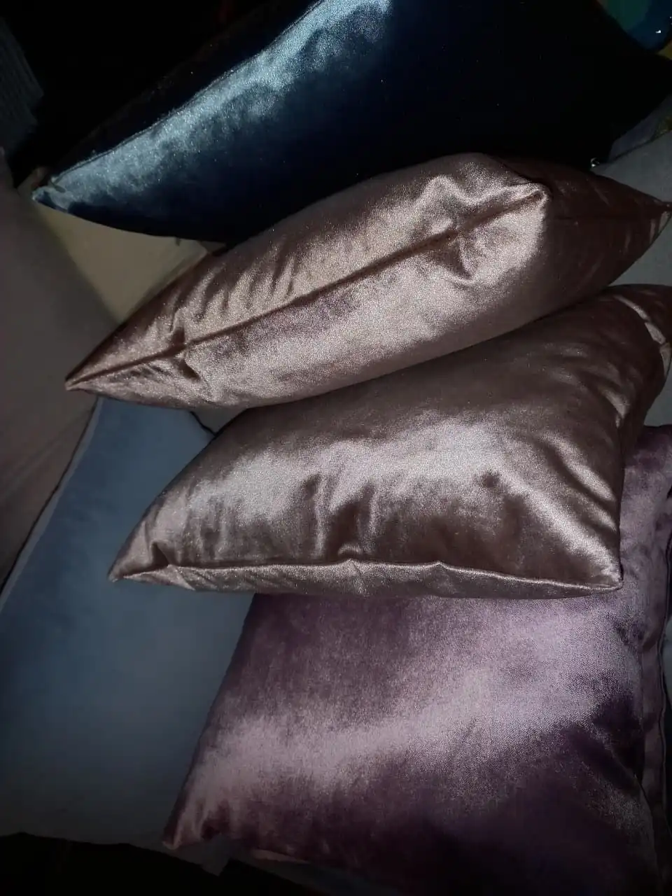 Подушка люкс 45×45 см и наволочки - Текстиль (Барахолка) в Мытищи