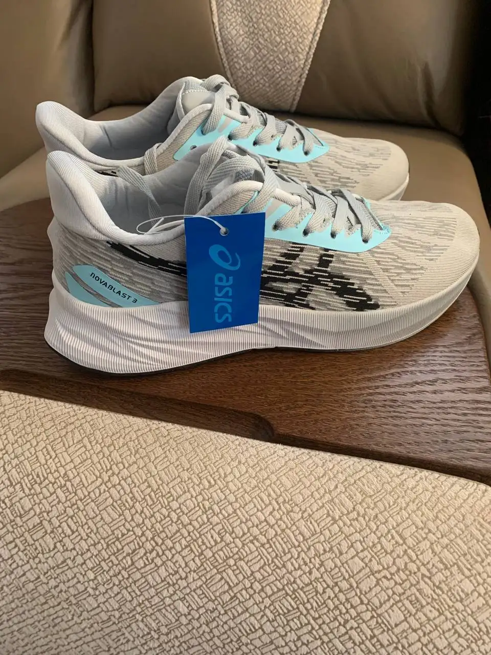 Продажа новых кроссовок ASICS размер 44 - Обувь (Одежда) в Мытищи