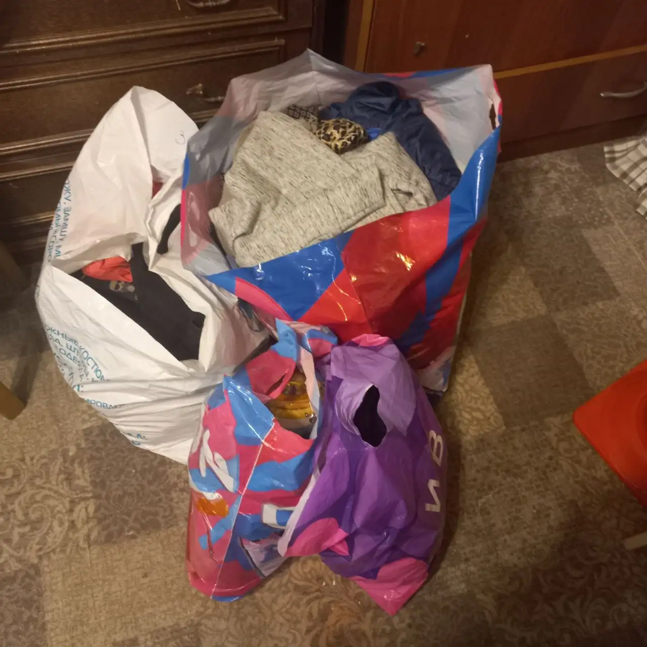 Продажа вещей пакетами - Барахолка в Мытищи