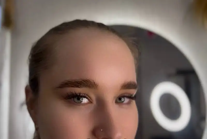 Коррекция и окрашивание бровей - Красота (Услуги) в Мытищи