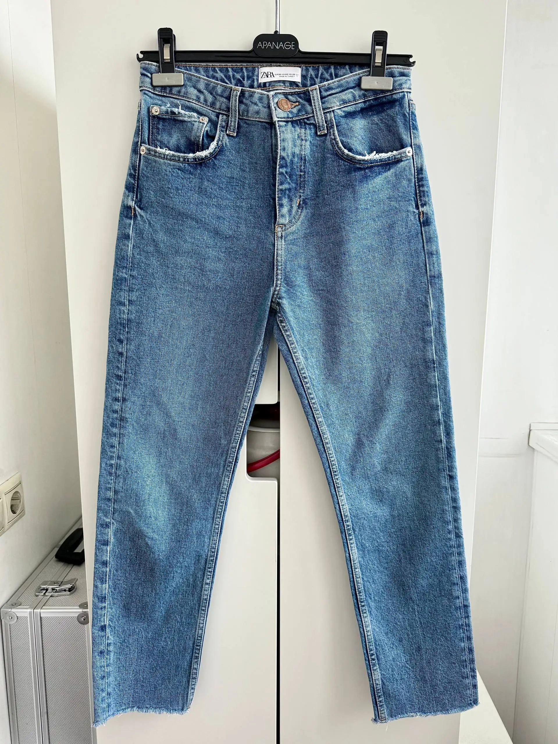 Женские джинсы Zara и Stradivarius размер 36 - Джинсы (Одежда) в Мытищи