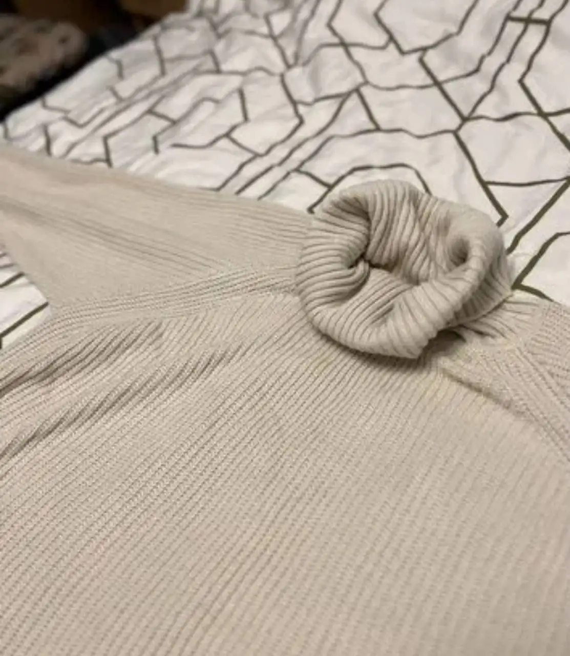 Женский свитер размер М - Одежда в Мытищи