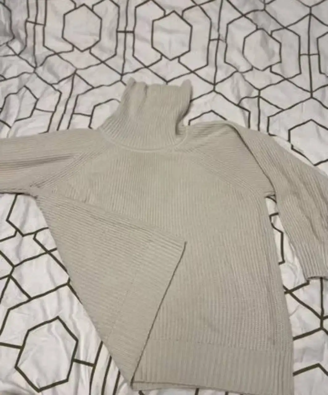 Женский свитер размер М - Одежда в Мытищи