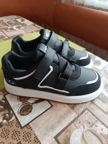 Кроссовки новые размер 40 - Одежда в Москва