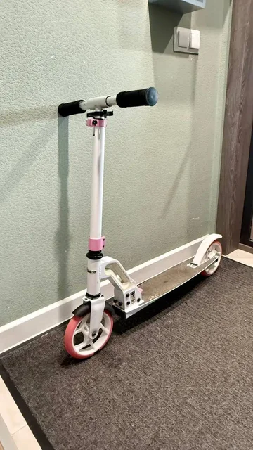 Самокат для девочки б/у - Плойки для волос в Мытищи