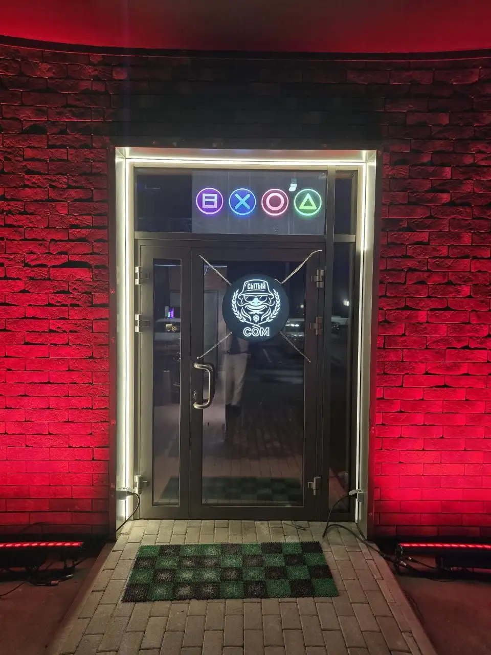 Просмотр хоккейного матча в баре "Сытый Сом" - Развлечения (Услуги) в Омск