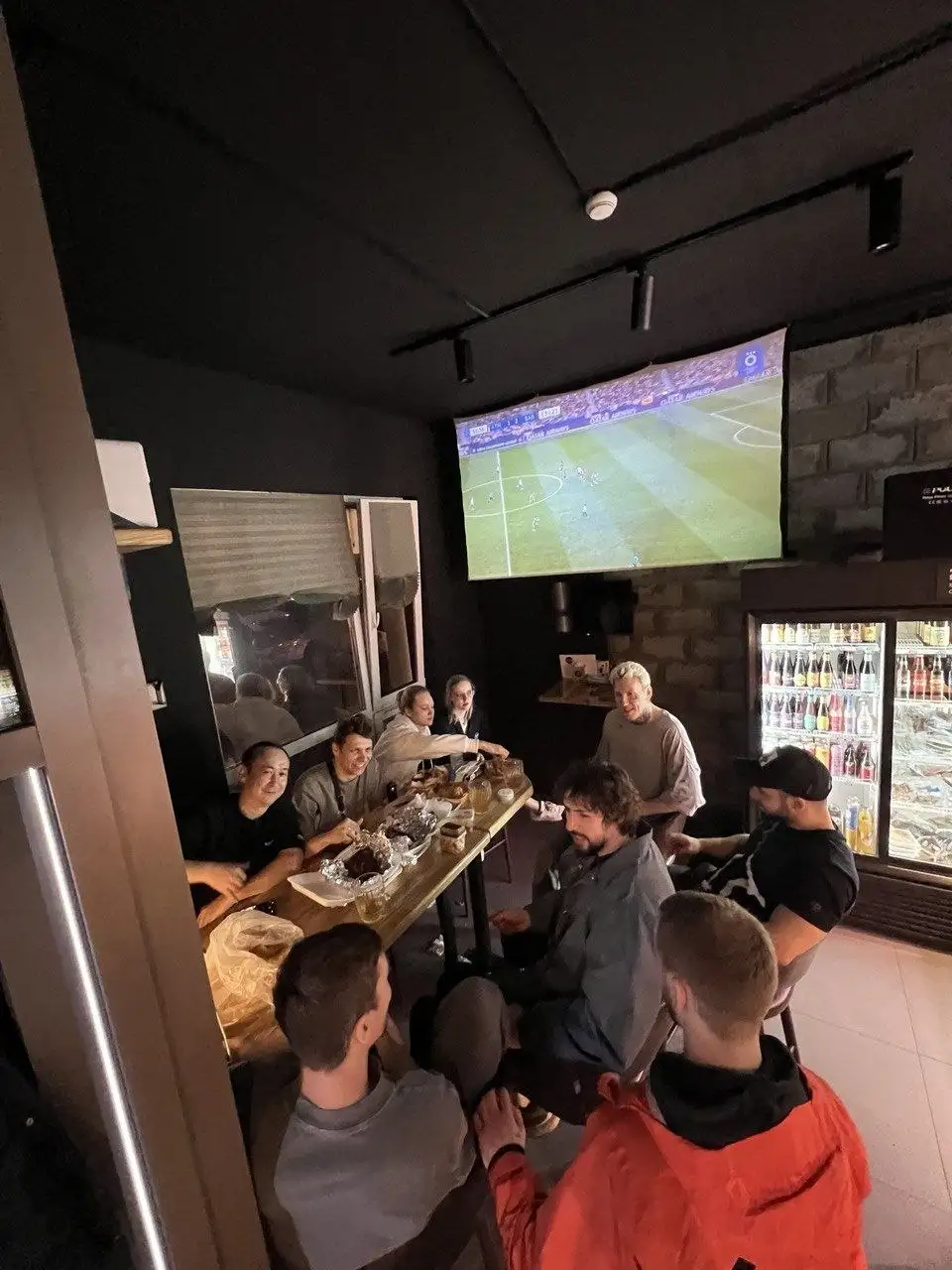 Просмотр хоккейного матча в баре "Сытый Сом" - Развлечения (Услуги) в Омск