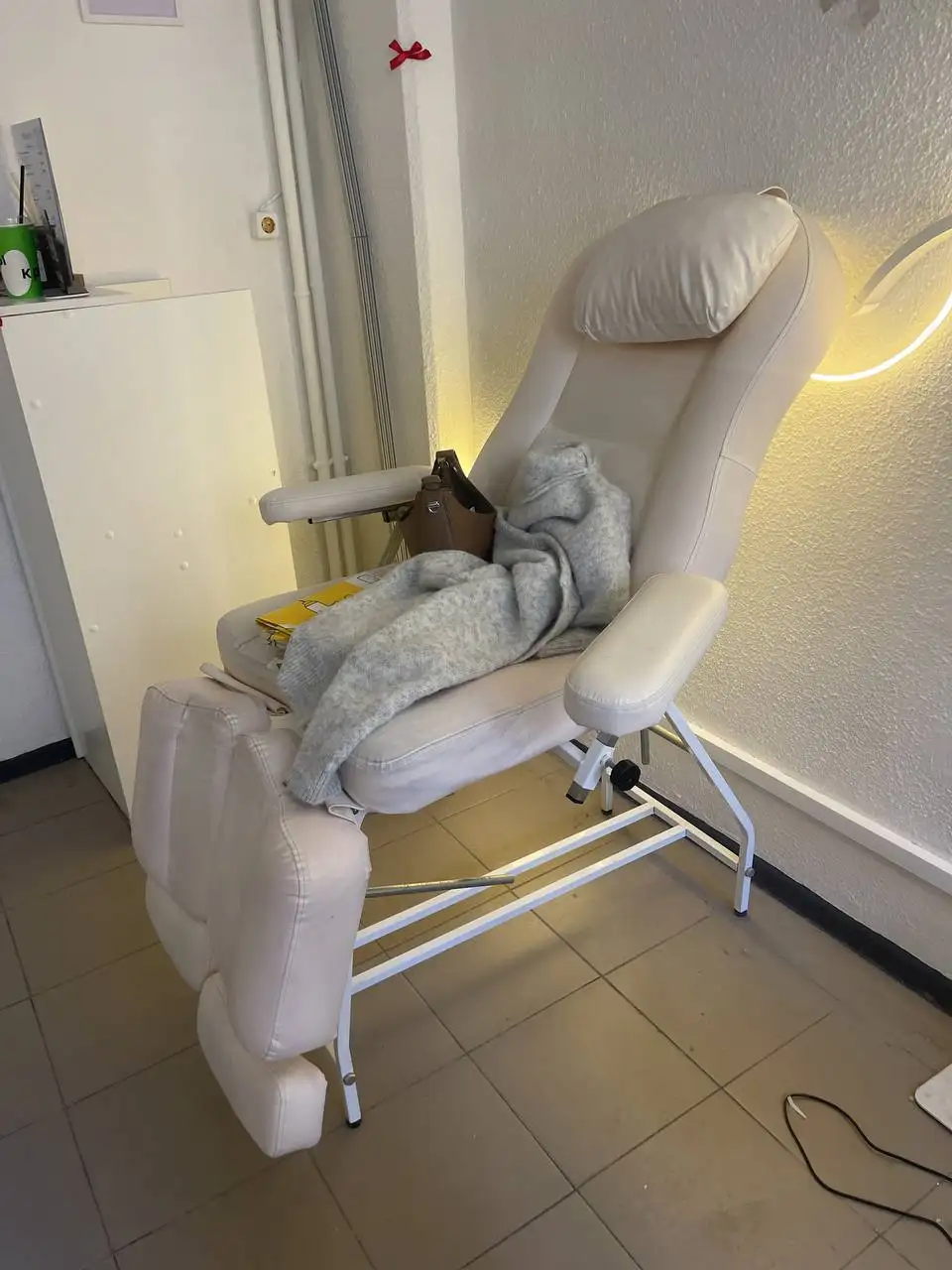 Кресло педикюрное - Красота и здоровье в Мытищи